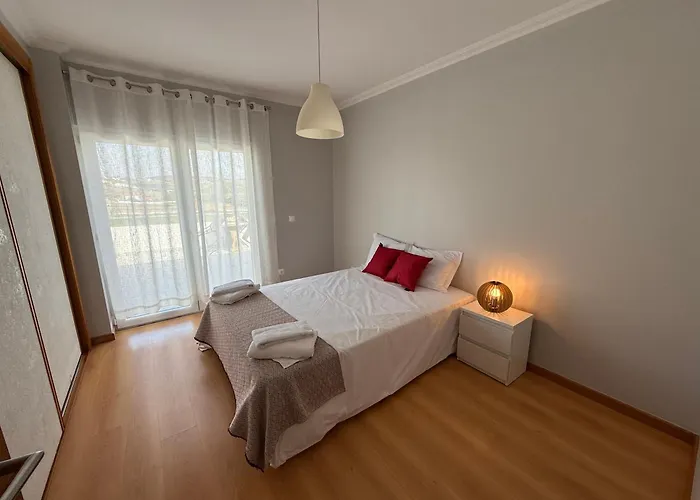 Casa De Ferias Lucena לוריניה